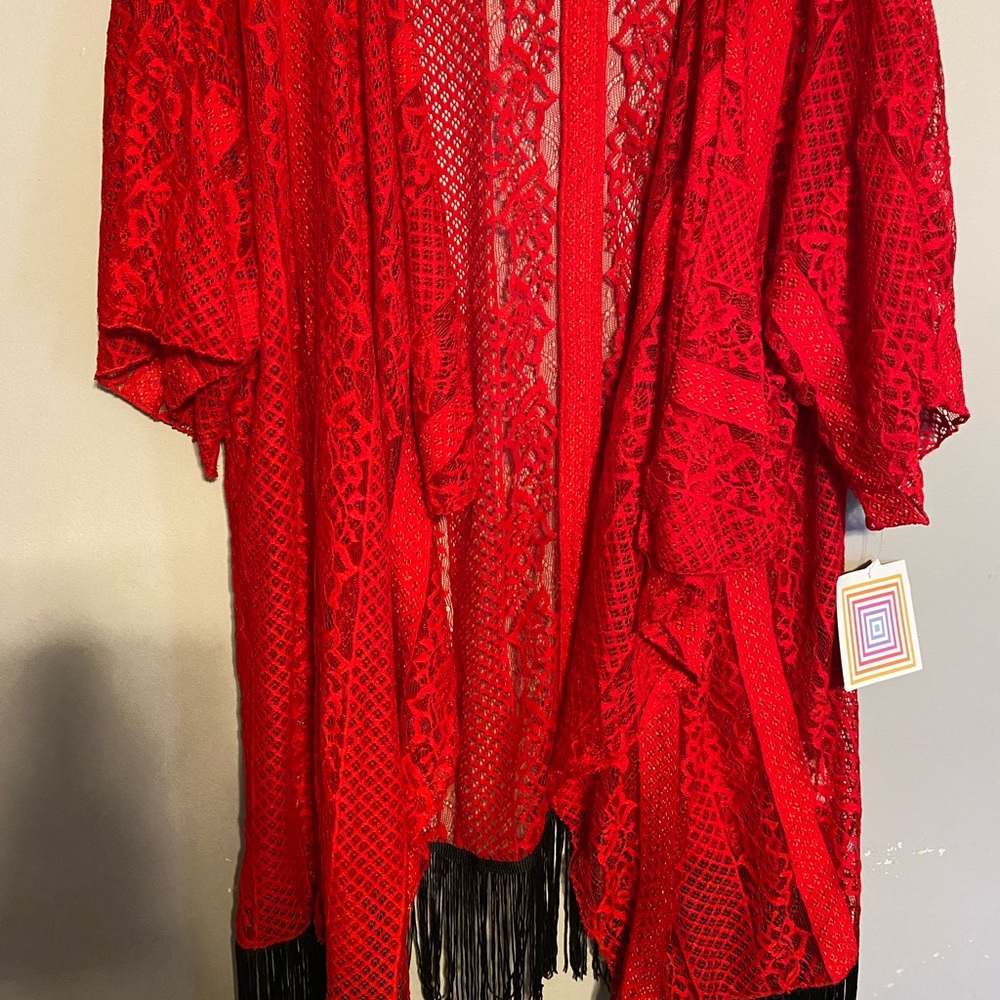 Bnwt, red, llr Monroe